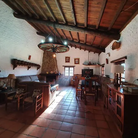 Casa Rural Estrecho De La Pena 펜션 *